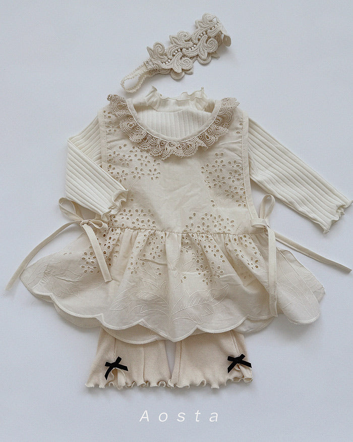 [A13] Lace Cotton Blouse