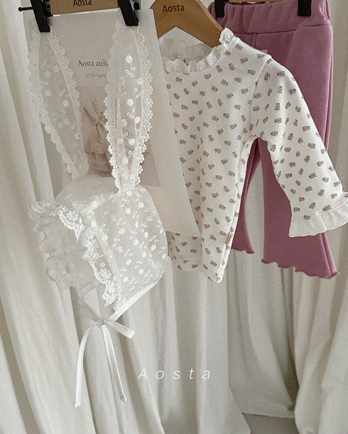 [AO5] Lace Rabbit hat