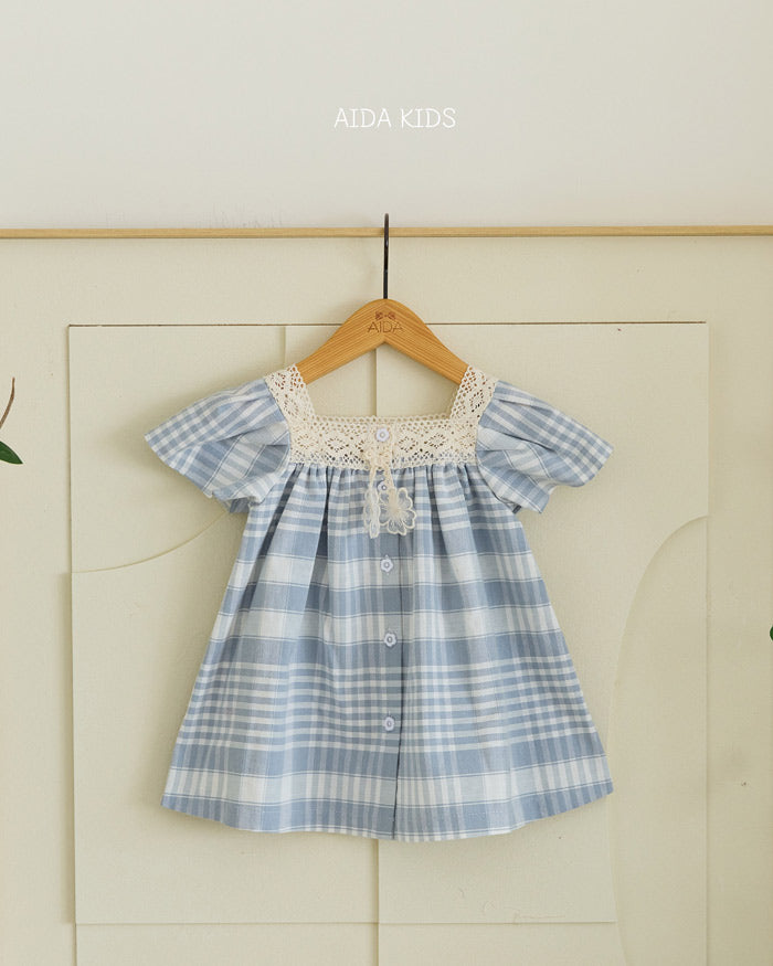 Two-way check one-piece [AA9]