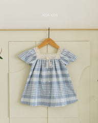 Two-way check one-piece [AA9]