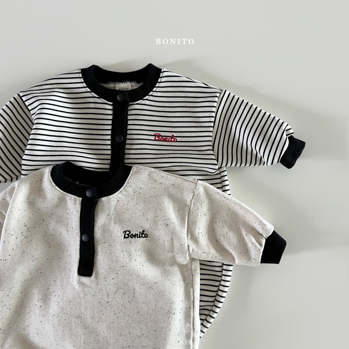 B) Two-style short suit