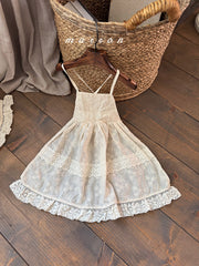 Apron [MN13]