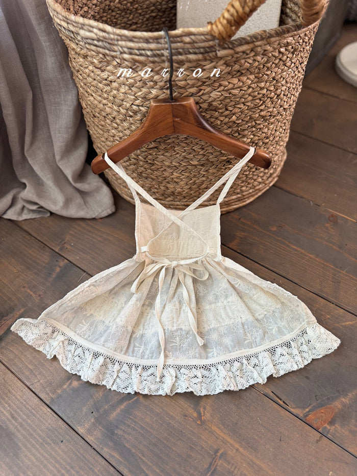 Apron [MN13]
